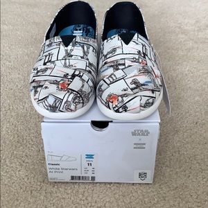 Toms Classic Slip On White Star Wars At Print